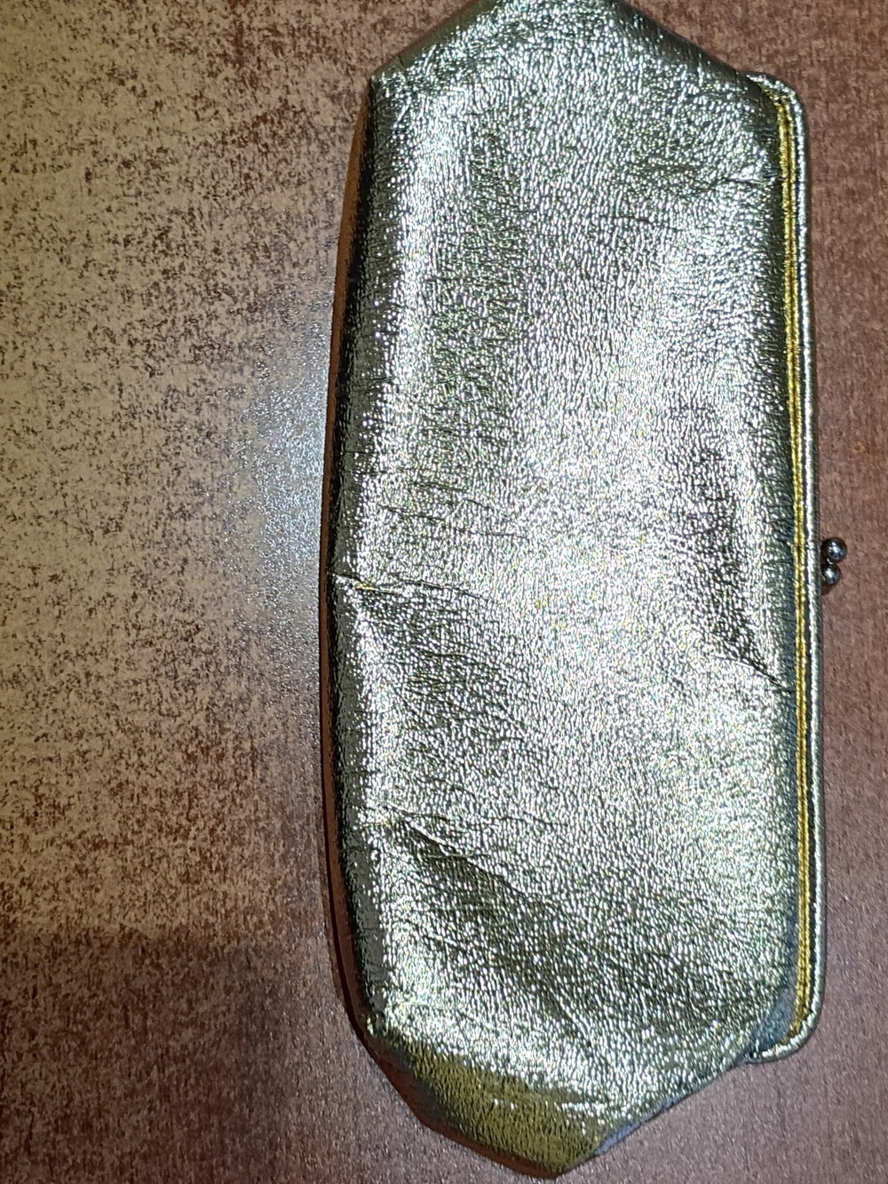 Vintage Metallic Gold Kisslock Clutch - Picture 5 of 11